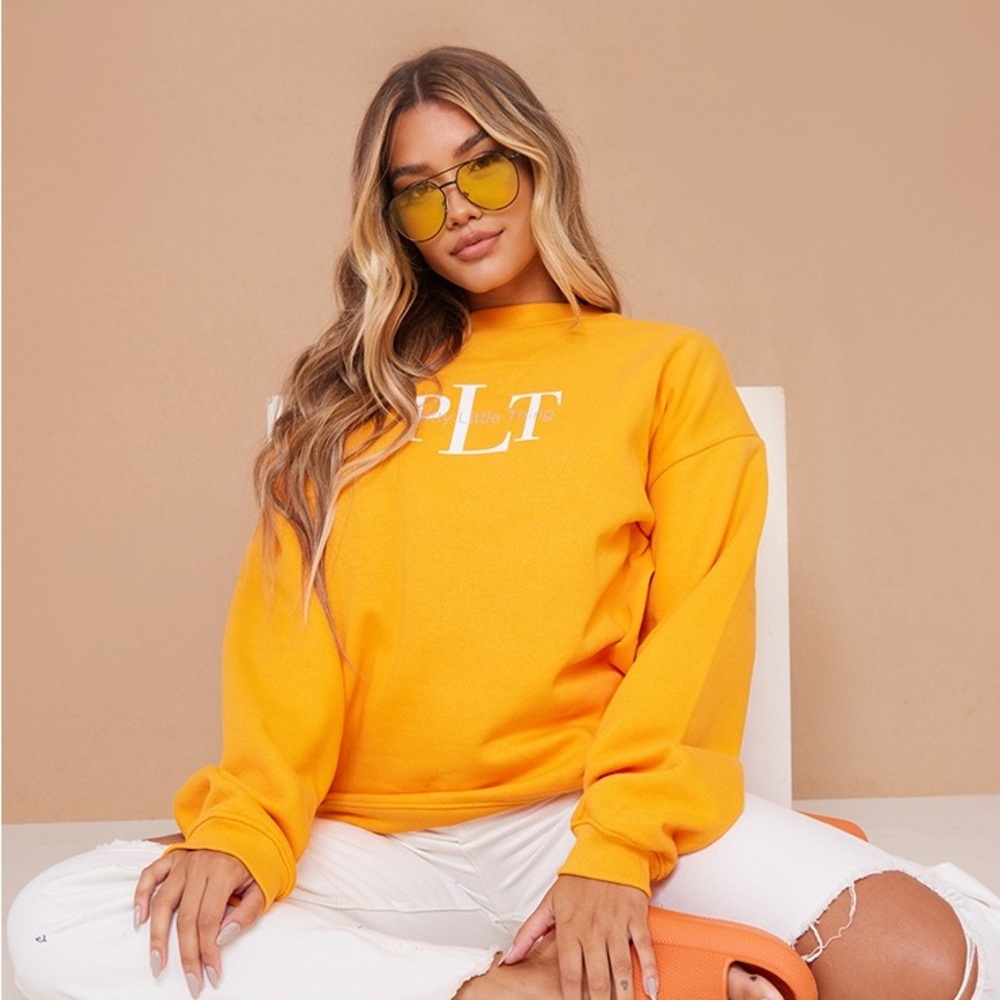 Brand new oversized orange sweatshirt from pretty little thing